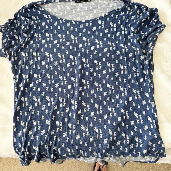 Summer Blue shorts and top bundle lot (2 shorts, 1 top) - Picture 8 of 9